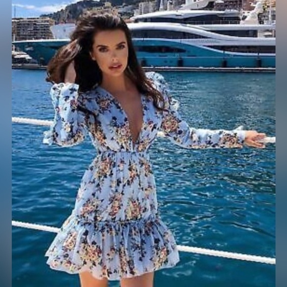 Nat & Liv Comino deep V floral Spring dress size 6 - Picture 3 of 4